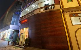 Hotel Mahajan International, Delhi Airport